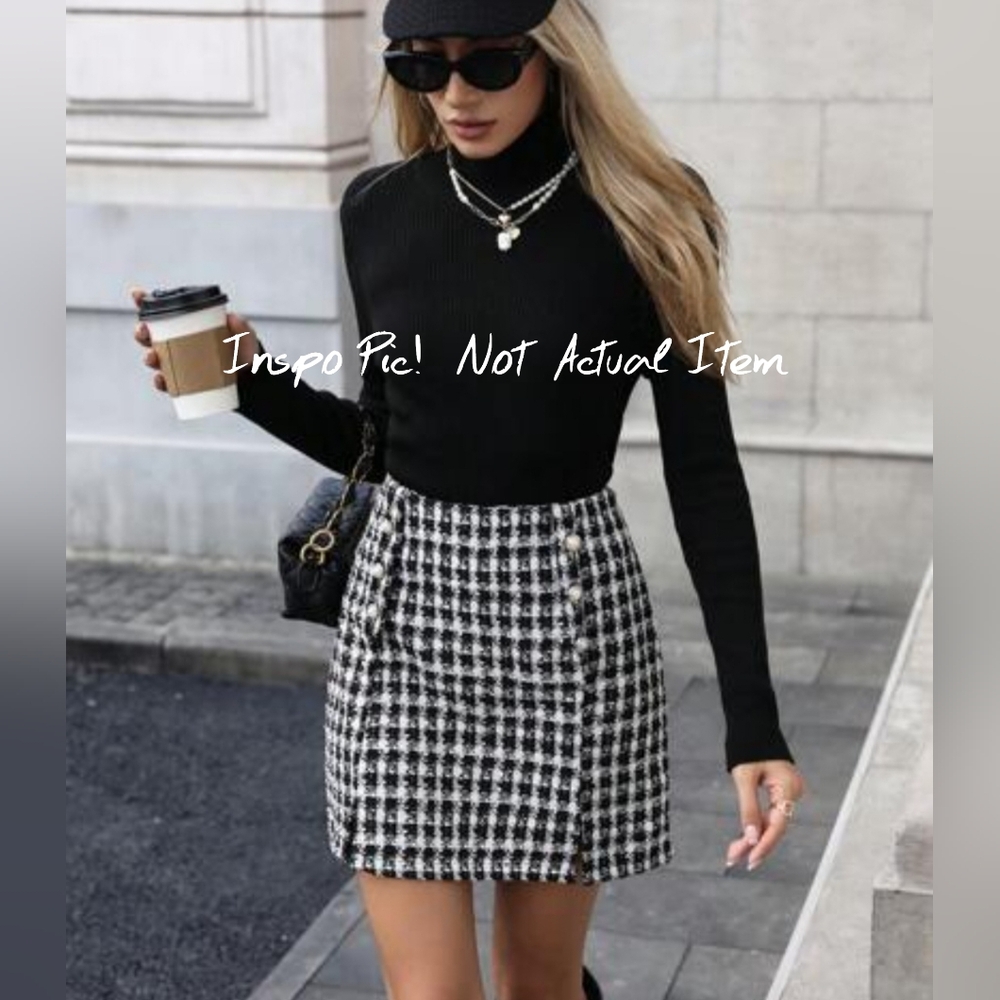 Forever 21 Black & White Houndstooth Mini Skirt